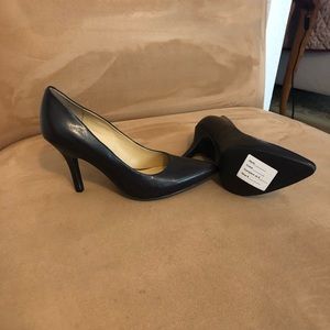 Brand new Nine West Pumps